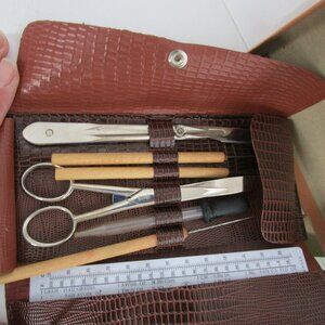 complete vintage dissecting kit